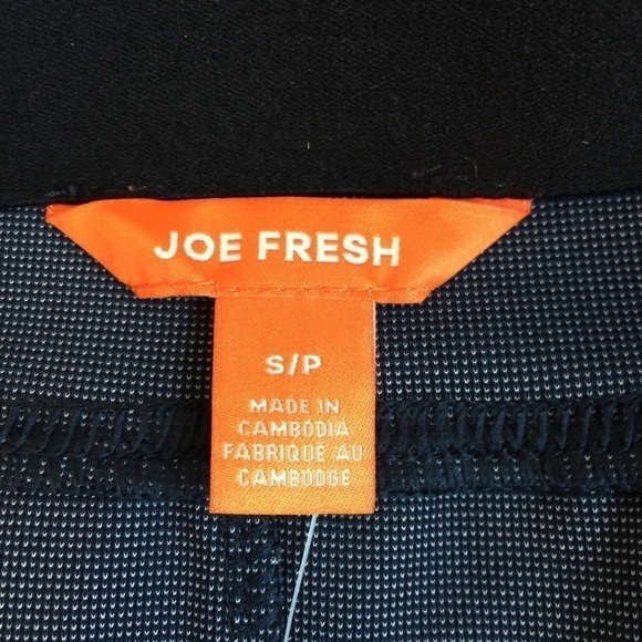 NWT - Joe Fresh, Women’s Gray Stretch Miniskirt. Size S. - Picture 4 of 15